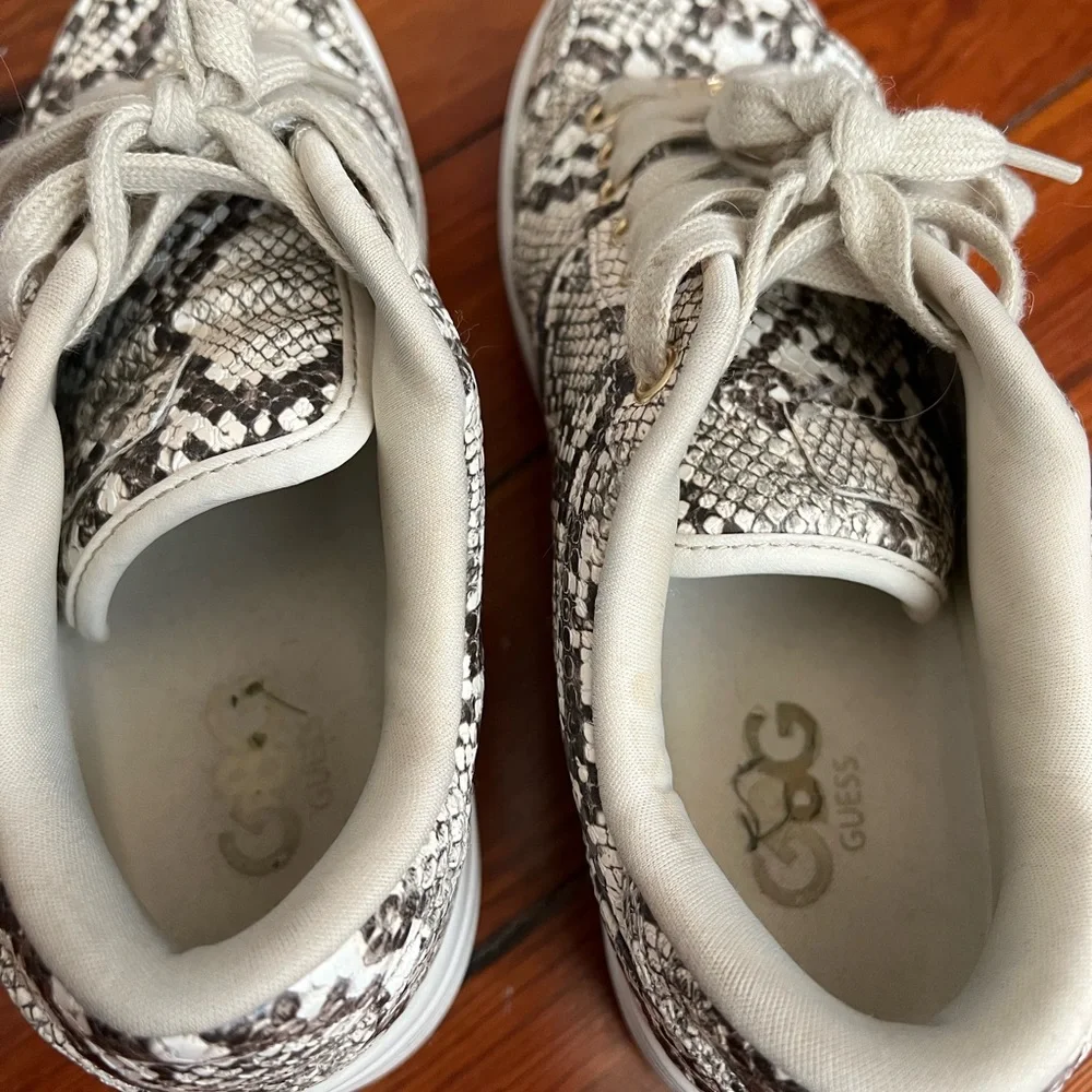 G by Guess Los Angeles Taupe Snake Wedge Rigster Sneakers 8M